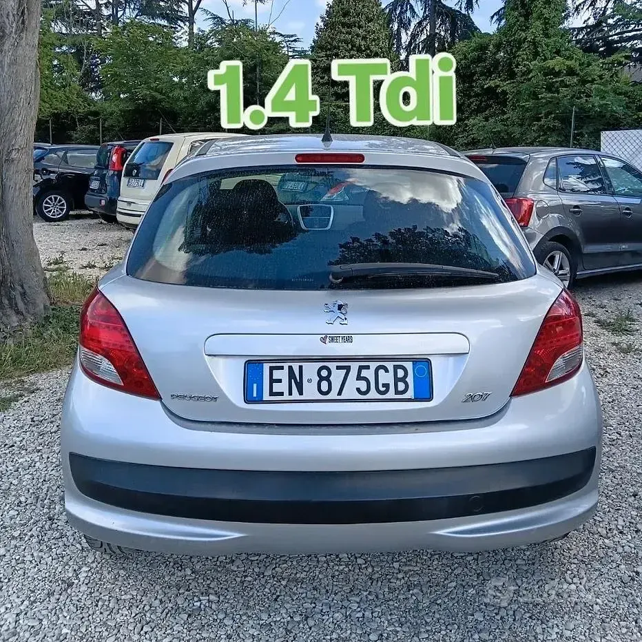 Usata Peugeot 207 68 CV (50 kW) 2012 Grigio Berlina