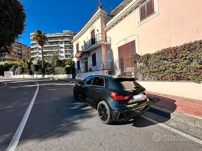 Usata Audi A1 Sportback Comfort 116 CV (85 kW) 2019 Nero Utilitaria