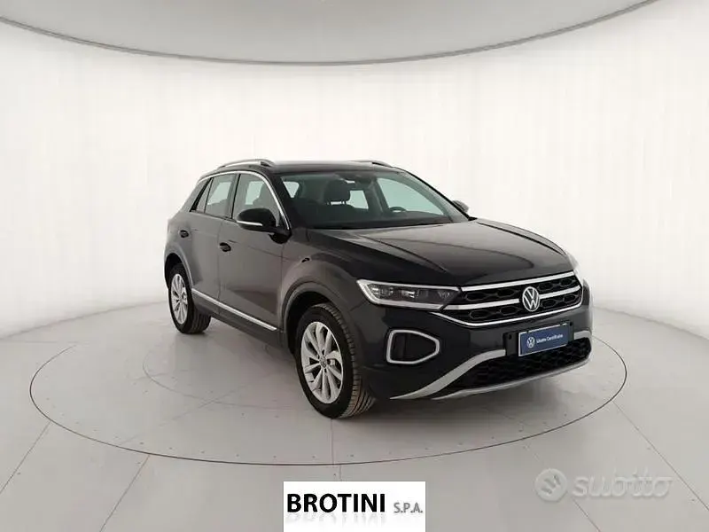 Usata VW T-Roc Style 116 CV (85 kW) 2023 Nero SUV