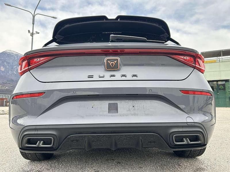 Usata Cupra Leon 150 CV (110 kW) 2023 Berlina