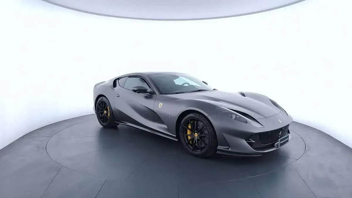 Usata Ferrari 812 795 CV (584 kW) 2020 Other