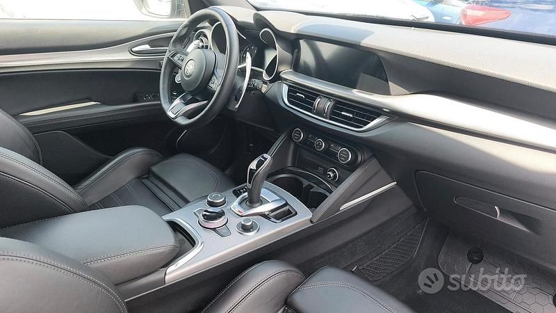 Usata Alfa Romeo Stelvio Veloce 210 CV (154 kW) 2020 Grigio SUV