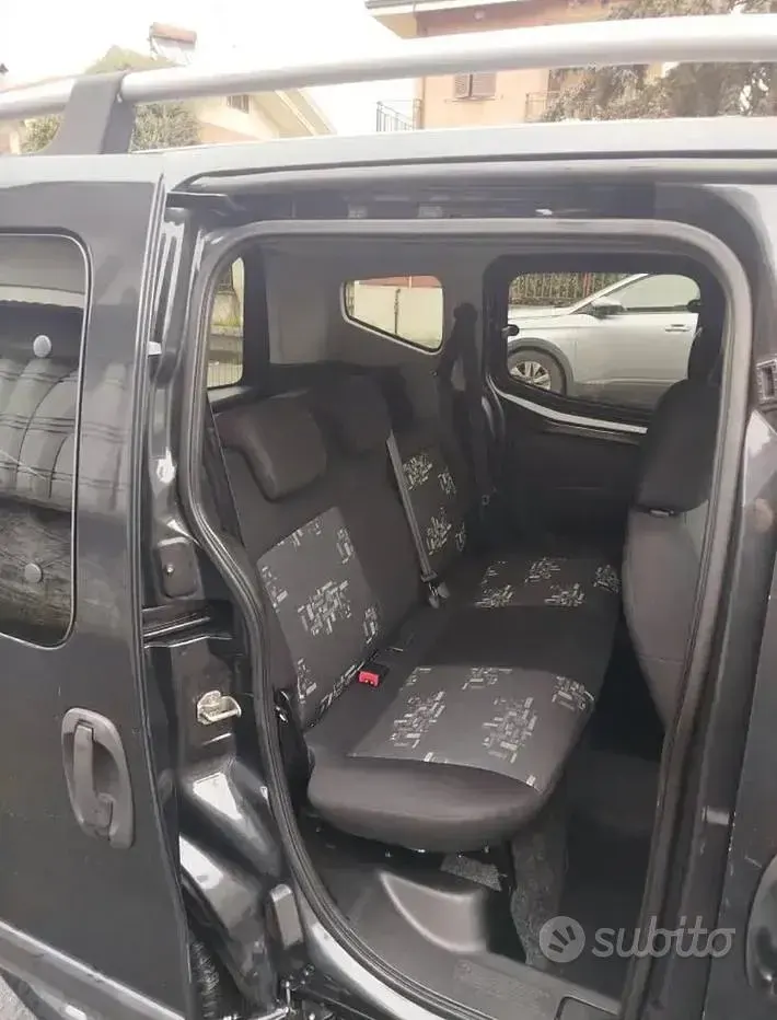 Usata Fiat Qubo Trekking 77 CV (56 kW) 2015 Nero Monovolume