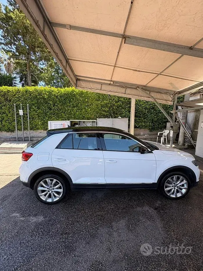 Usata VW T-Roc Advance 150 CV (110 kW) 2020 Bianco SUV