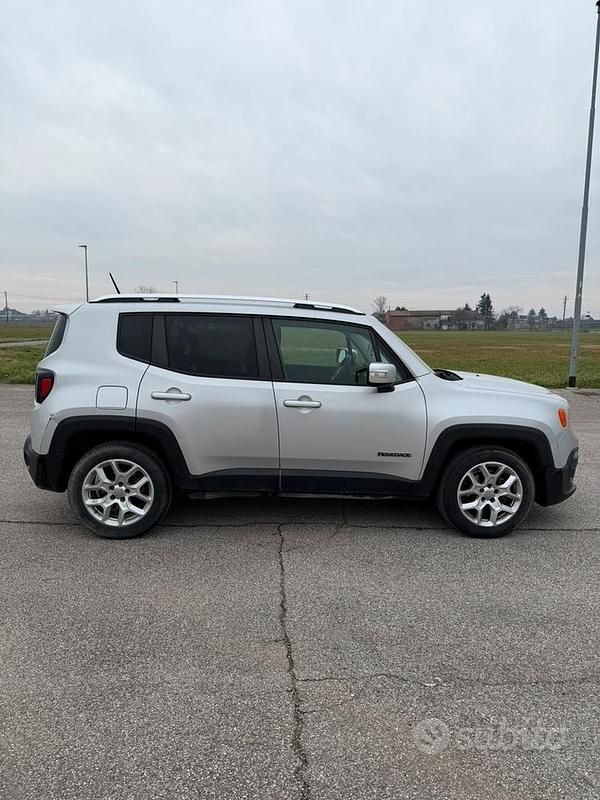 Usata Jeep Renegade Limited 120 CV (88 kW) 2015 Grigio SUV