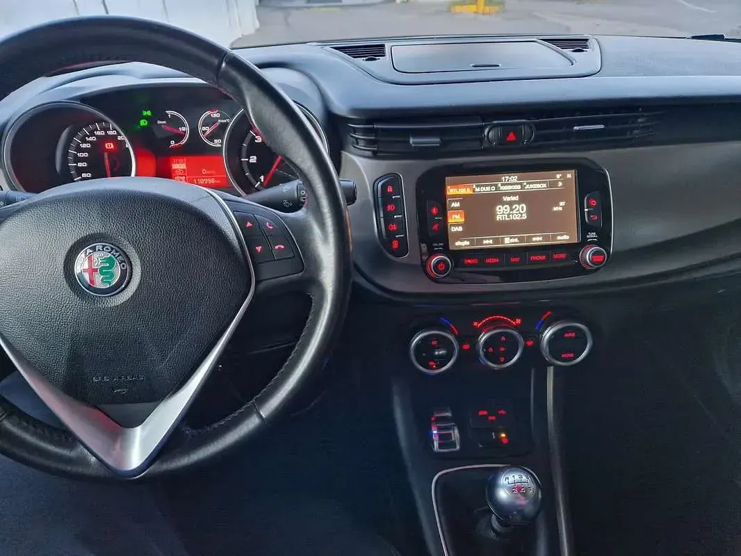 Usata Alfa Romeo Giulietta Sprint 150 CV (110 kW) 2014 Utilitaria