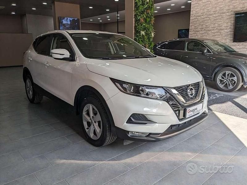 Usata Nissan Qashqai 131 CV (96 kW) 2018 Bianco SUV