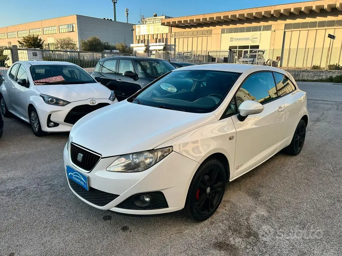 Usata Seat Ibiza 69 CV (50 kW) 2012 Bianco Berlina
