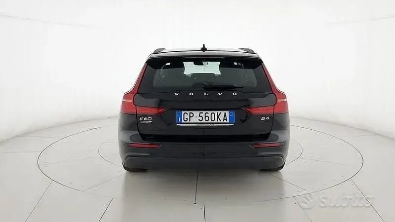 Usata Volvo V60 Ultimate 197 CV (144 kW) 2023 Nero Station wagon