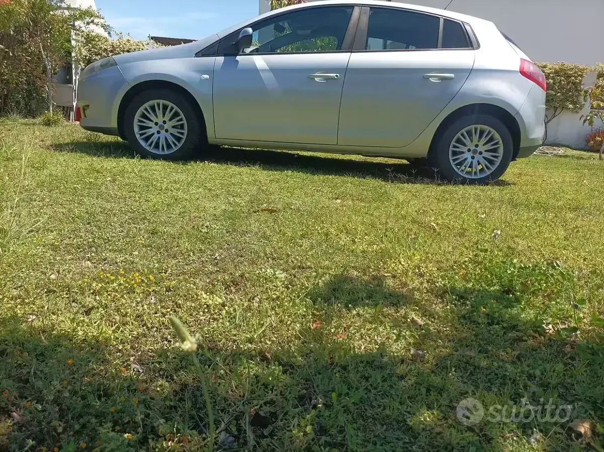 Usata Fiat Bravo 120 CV (88 kW) 2010 Grigio Utilitaria