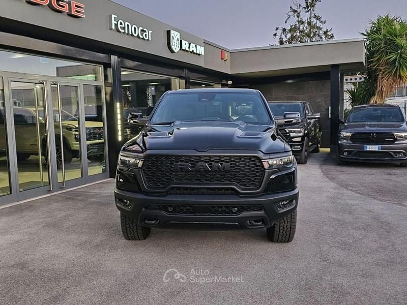 Nuova RAM 1500 424 CV (311 kW) 2025 Nero Pick-up