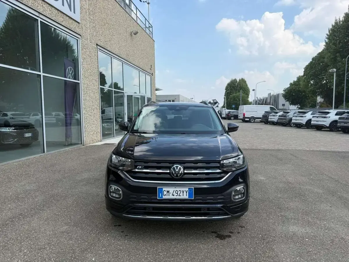 Usata VW T-Cross Sportline 110 CV (80 kW) 2023 Deep black perlato SUV