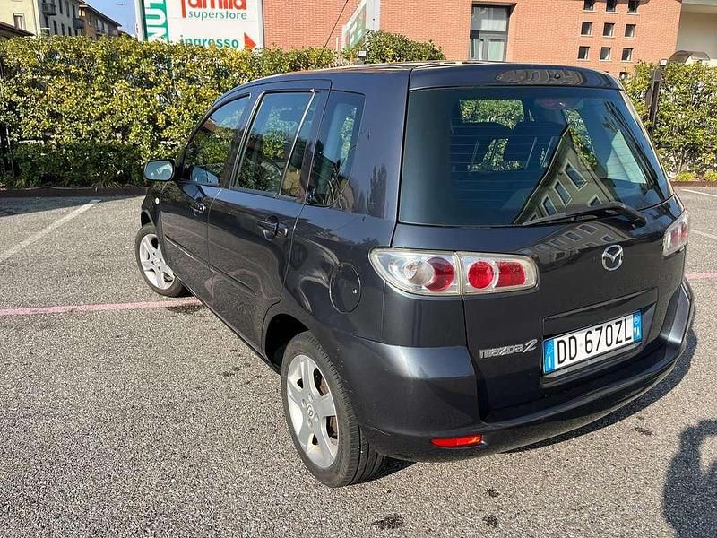 Usata Mazda 2 80 CV (58 kW) 2006 Grigio Utilitaria