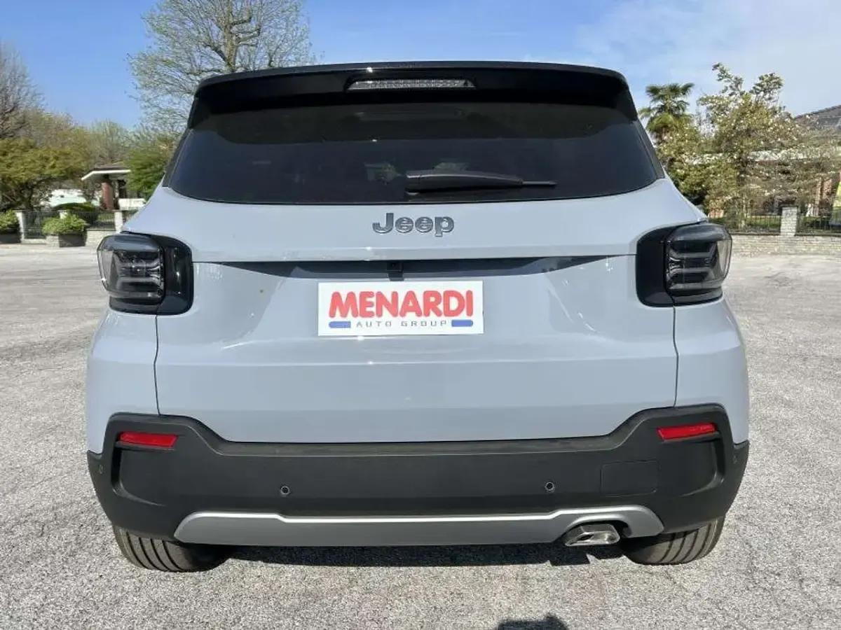 Nuova Jeep Avenger Summit 101 CV (74 kW) 2026 Grigio SUV