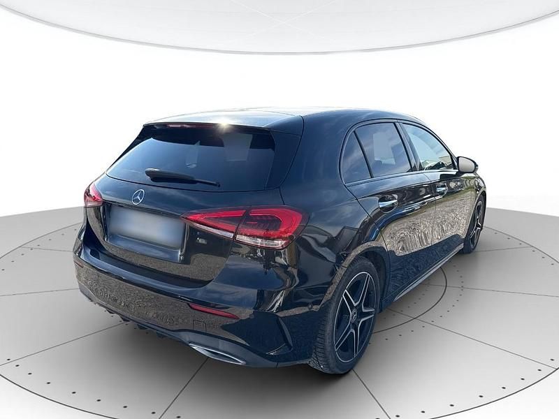 Usata Mercedes A180 Premium 116 CV (85 kW) 2019 Nero