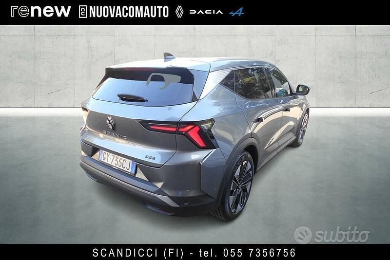 Begagnad Renault Scenic E-Tech Komfort 125 kW (170 HK) 2025 Grå SUV