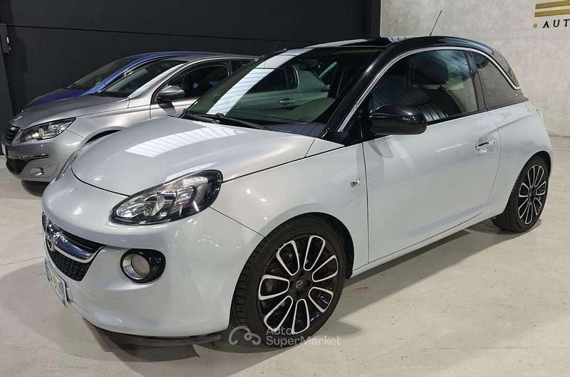 Usata Opel Adam 69 CV (50 kW) 2014 Bianco Utilitaria