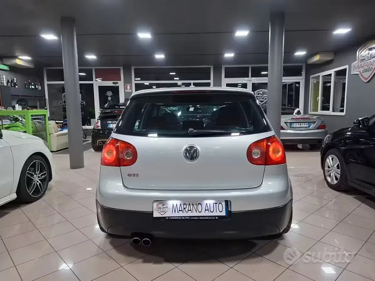 Usata VW Golf IV GTI 200 CV (147 kW) 2005 Grigio Berlina