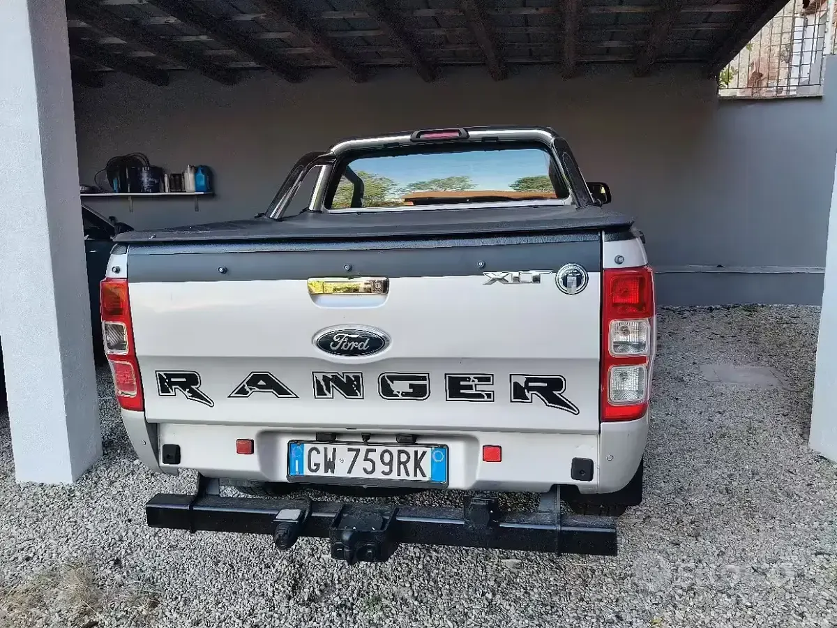 Usata Ford Ranger XLT 160 CV (117 kW) 2015 Grigio Pick-up