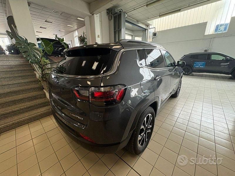 Usata Jeep Compass Limited 190 CV (139 kW) 2022 Grigio SUV