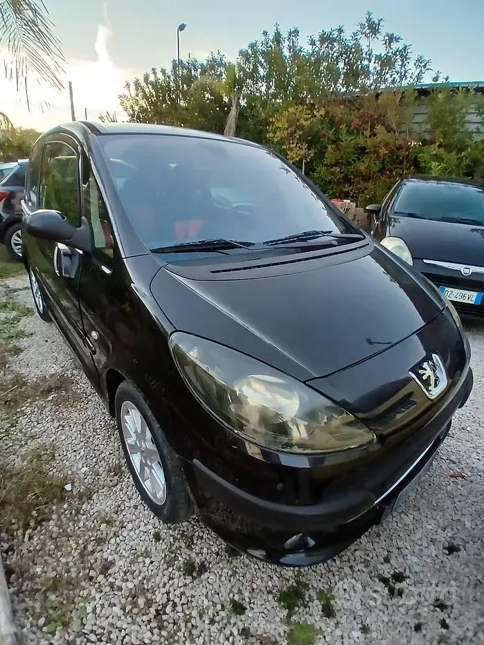 Usata Peugeot 1007 2009 Monovolume