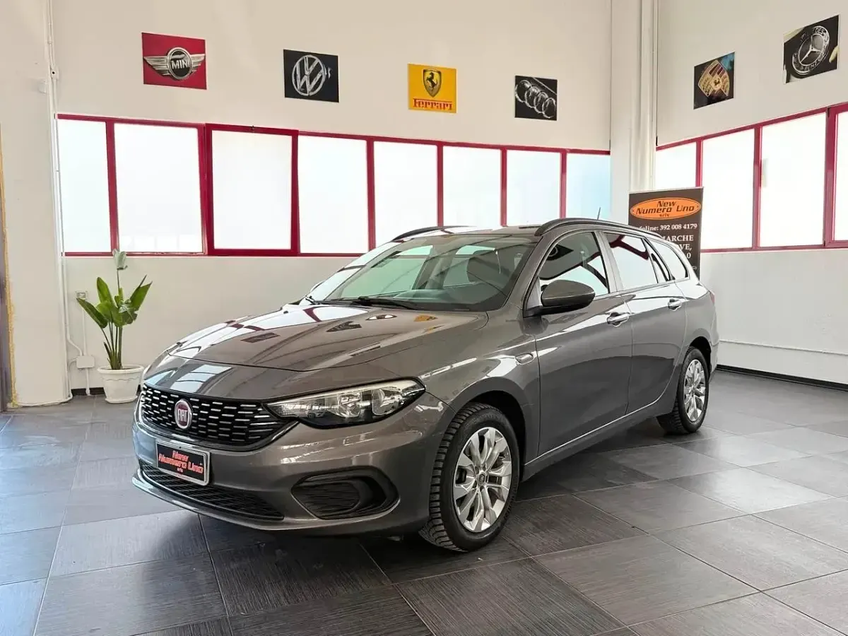 Usata Fiat Tipo Lounge 95 CV (69 kW) 2018 Grigio Station wagon
