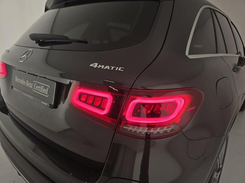 Usata Mercedes GLC300e Premium Plus 194 CV (142 kW) 2022 Grigio grafite SUV