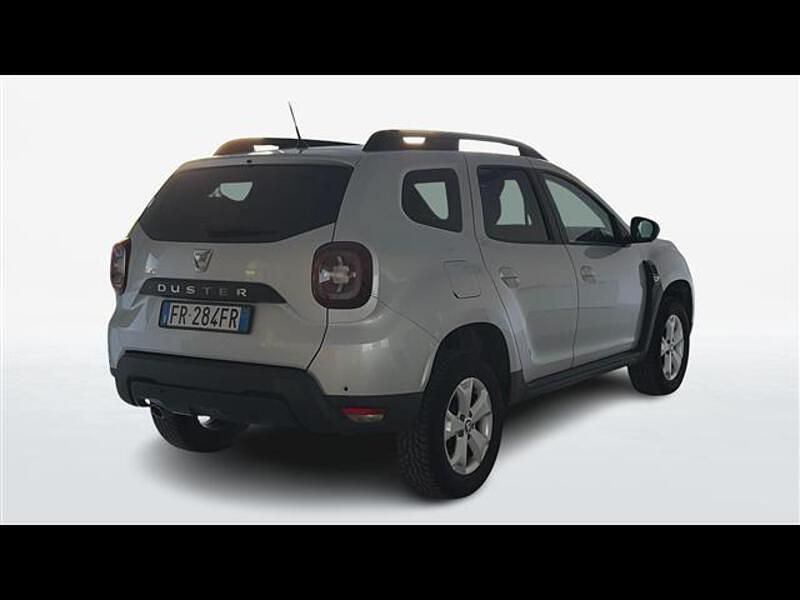 Usata Dacia Duster Comfort 110 CV (80 kW) 2018 Grigio chiaro SUV