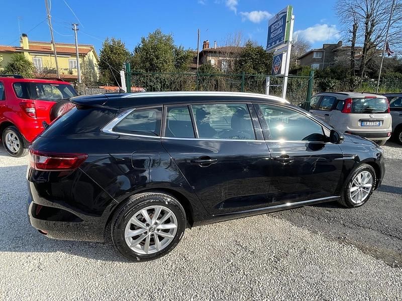 Usata Renault Mégane GrandTour Intens 110 CV (80 kW) 2019 Nero Station wagon