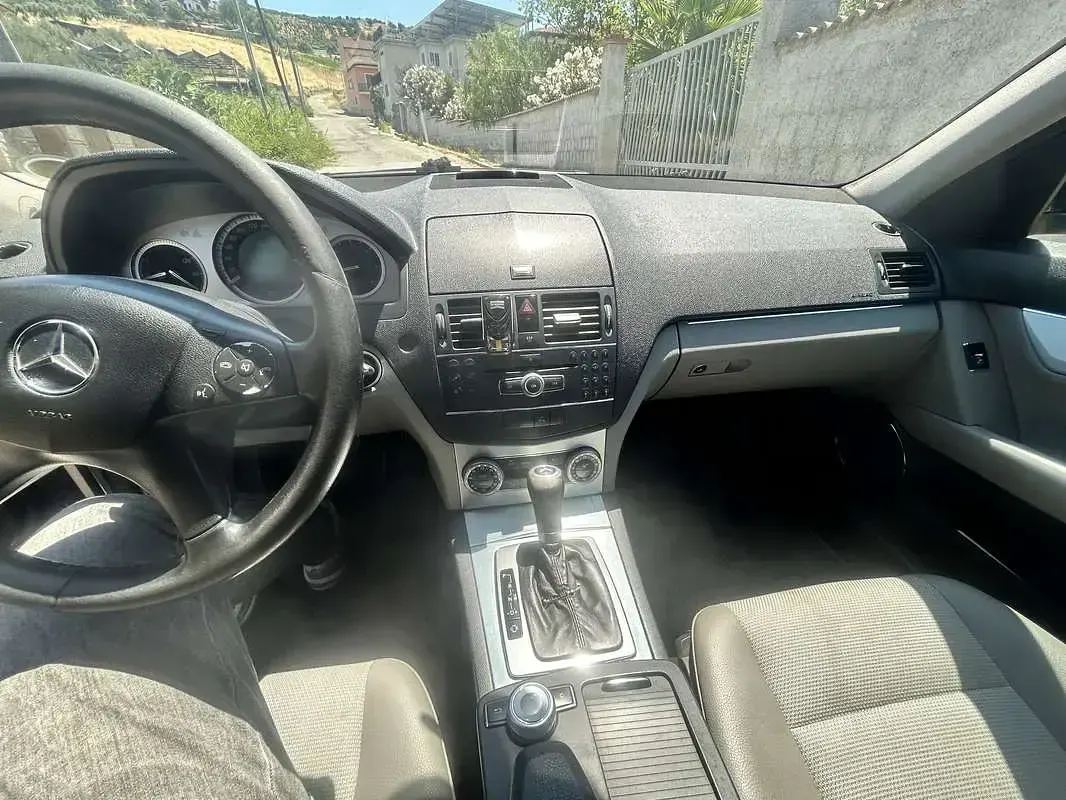 Usata Mercedes C220 Avantgarde 170 CV (125 kW) 2007 Berlina