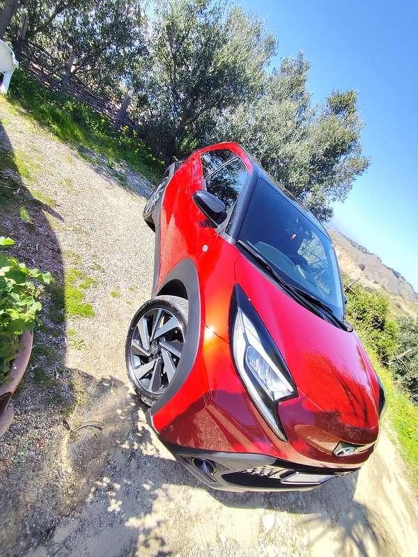 Usata Toyota Aygo X 72 CV (52 kW) 2024 Rosso SUV