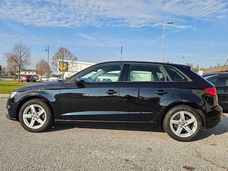 Usata Audi A3 Business 116 CV (85 kW) 2021 Nero Berlina