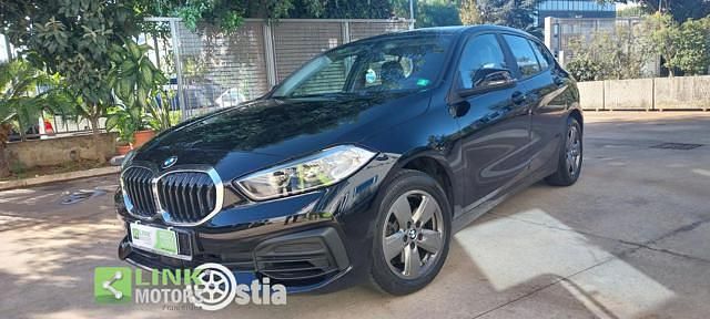 Usata BMW 118 Advantage 140 CV (102 kW) 2020 Nero Utilitaria