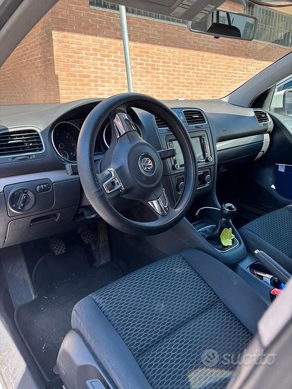 Usata VW Golf VII 105 CV (77 kW) 2012 Bianco Berlina