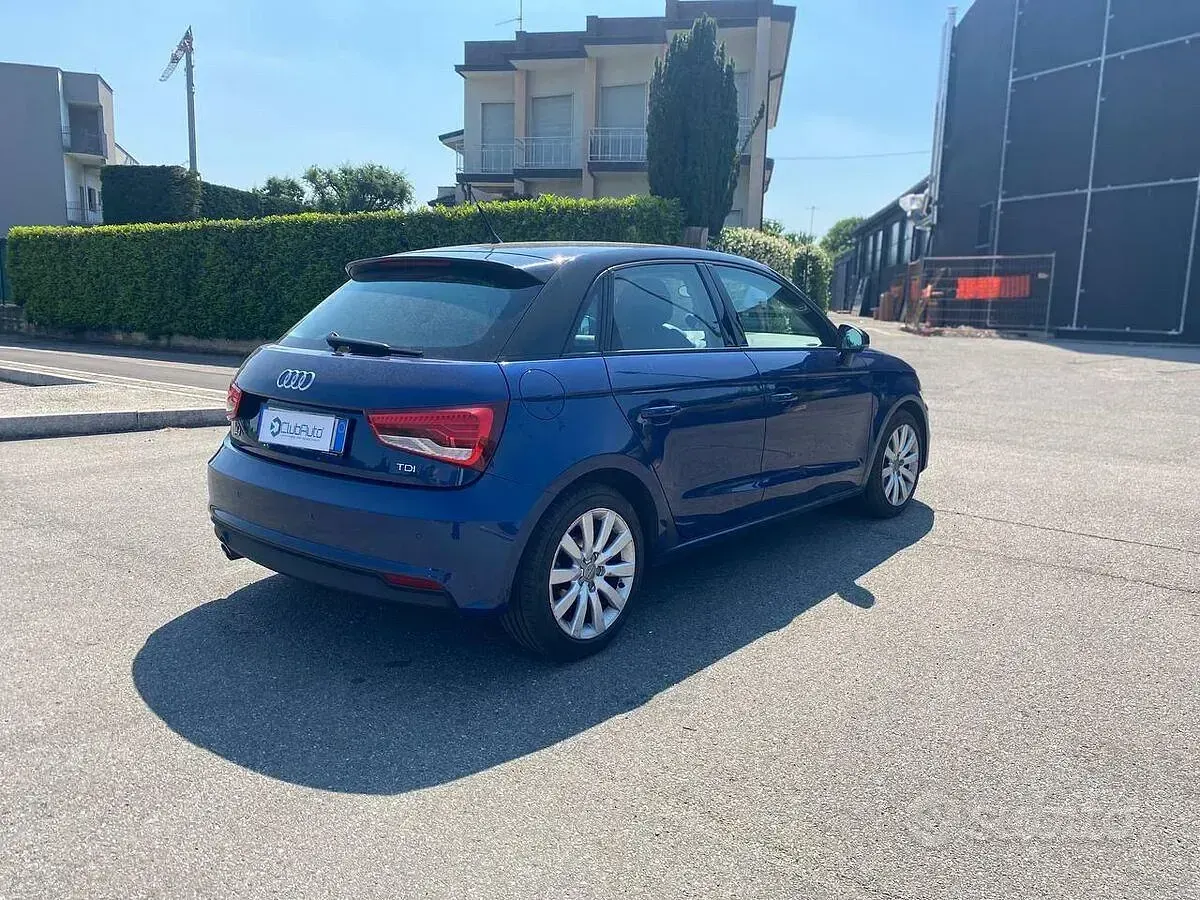 Usata Audi A1 Comfort 90 CV (66 kW) 2016 Blu Utilitaria