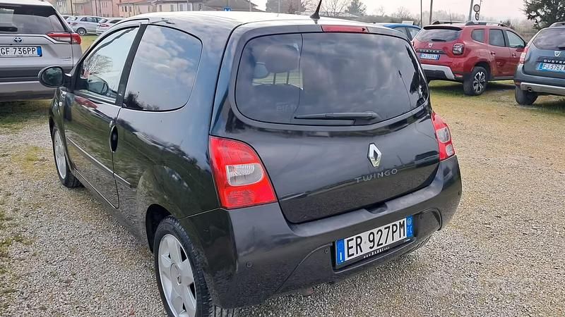Usado Renault Twingo 76 CV (55 kW) 2008 Negro Utilitario