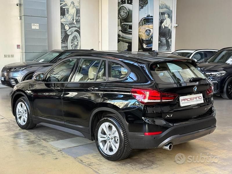 Usata BMW X1 Advantage 125 CV (91 kW) 2020 Schwarz SUV