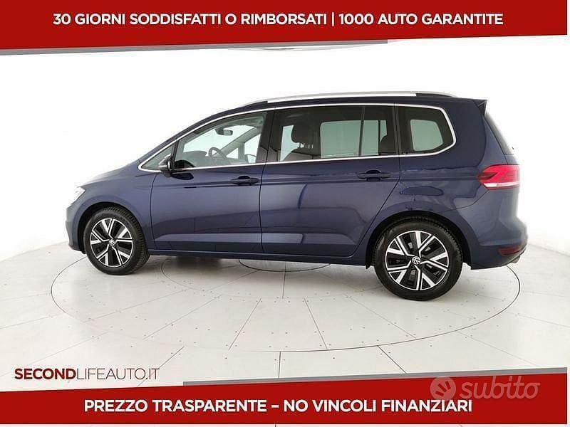 Usata VW Touran Executive 150 CV (110 kW) 2024 Blu Monovolume