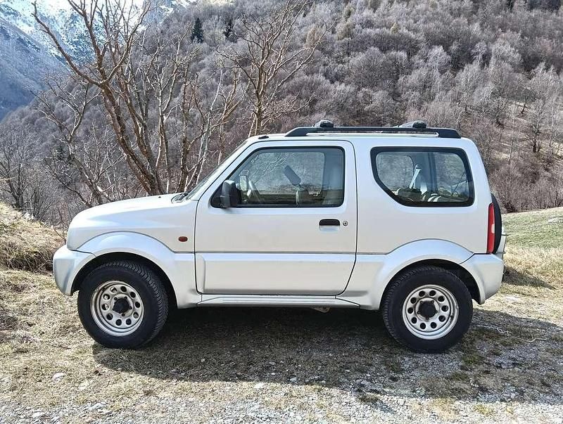 Usata Suzuki Jimny 80 CV (58 kW) 1999 Argento SUV