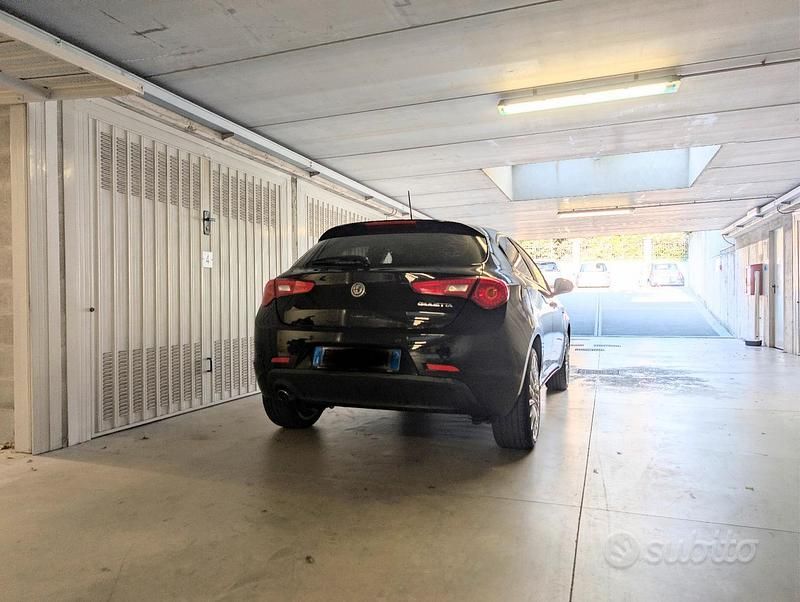 Usata Alfa Romeo Giulietta Super 120 CV (88 kW) 2019 Nero Berlina