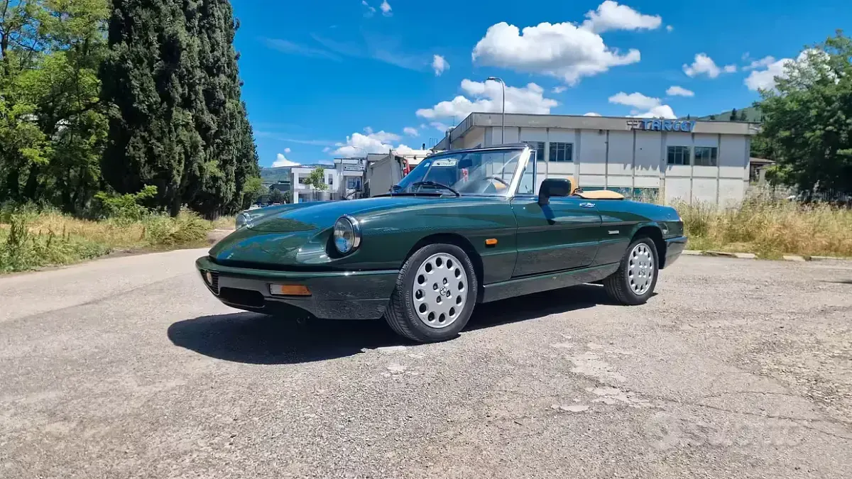 Usata Alfa Romeo Spider 122 CV (89 kW) 1992 Verde Cabrio