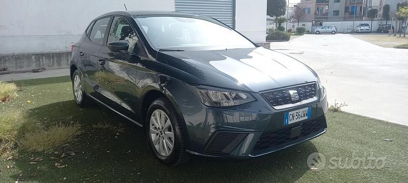 Usata Seat Ibiza Style 110 CV (80 kW) 2023 Grigio Utilitaria