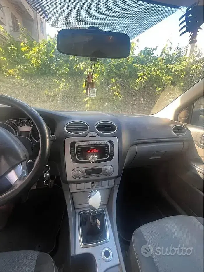 Usata Ford Focus 90 CV (66 kW) 2010 Nero Berlina