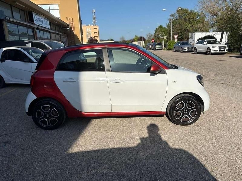 Occasion Smart ForFour Prime 71 ch (52 kW) 2017 Blanc Citadine