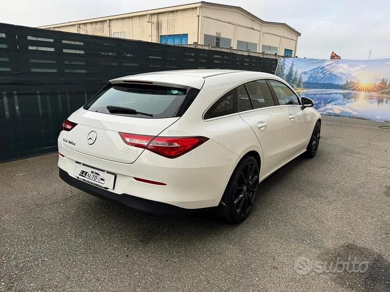 Usata Mercedes CLA180 Business 116 CV (85 kW) 2022 Bianco Berlina