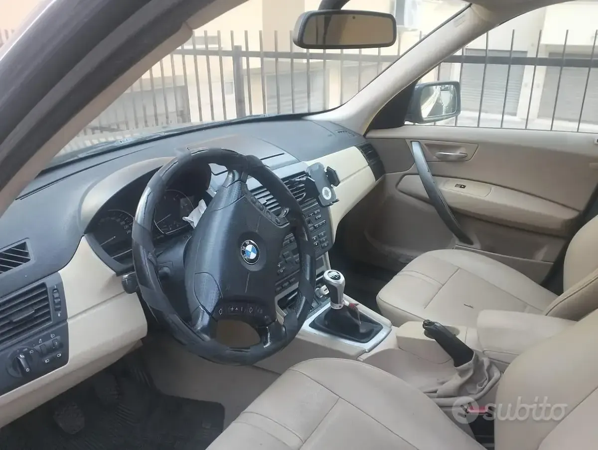 Usata BMW X3 Efficient Dynamics 150 CV (110 kW) 2005 Blu SUV