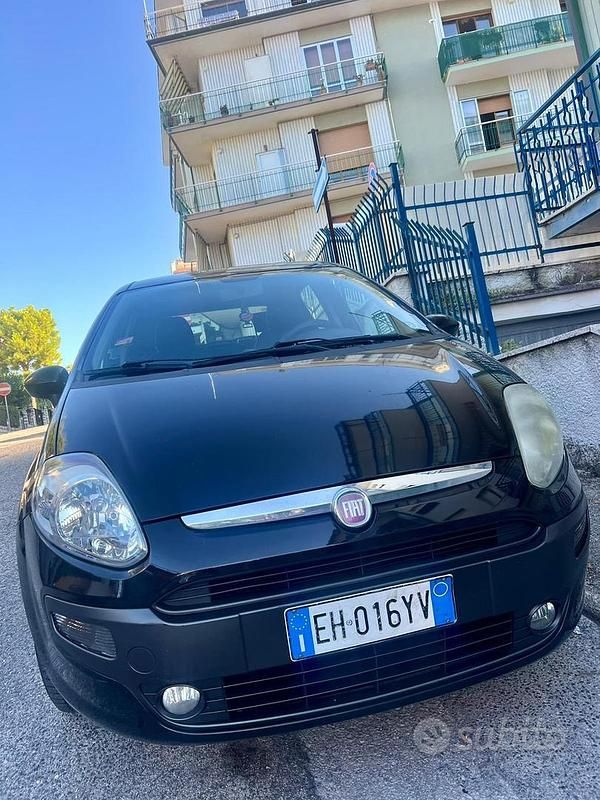 Usata Fiat Punto Evo 77 CV (56 kW) 2011 Nero Utilitaria