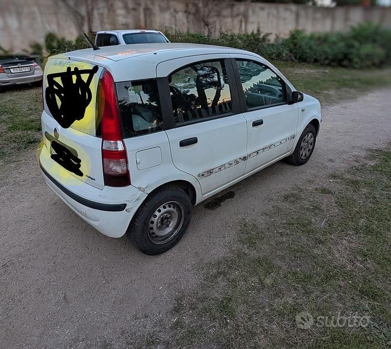 Usata Fiat Panda 70 CV (51 kW) 2005 Utilitaria