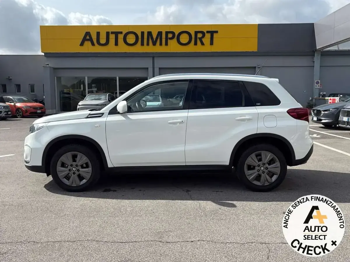 Usata Suzuki Vitara Cool 129 CV (94 kW) 2021 Bianco SUV