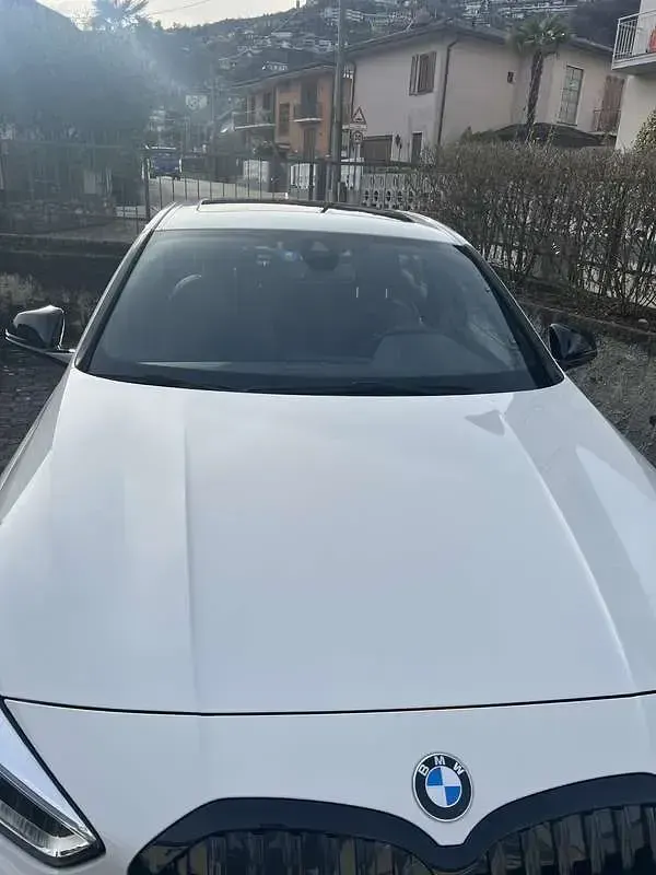 Usata BMW 116 M Sport 109 CV (80 kW) 2023 Bianco Utilitaria